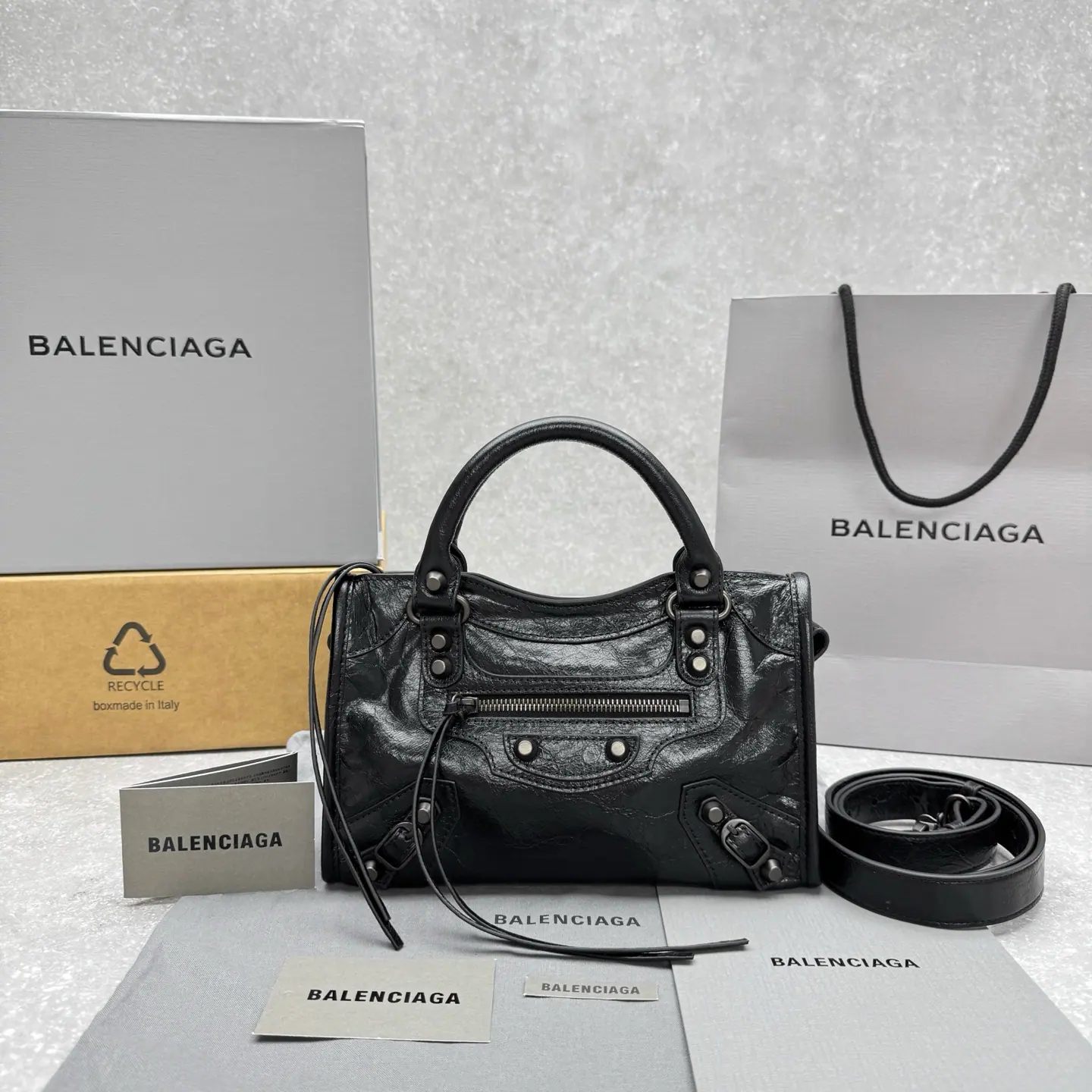Balenciaga Le City 迷你皮革托特包 23×9×24cm